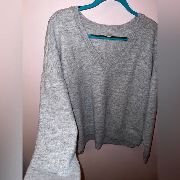 Lucky Brand Heather Gray V-Neck Sweater - Picture 5 of 5